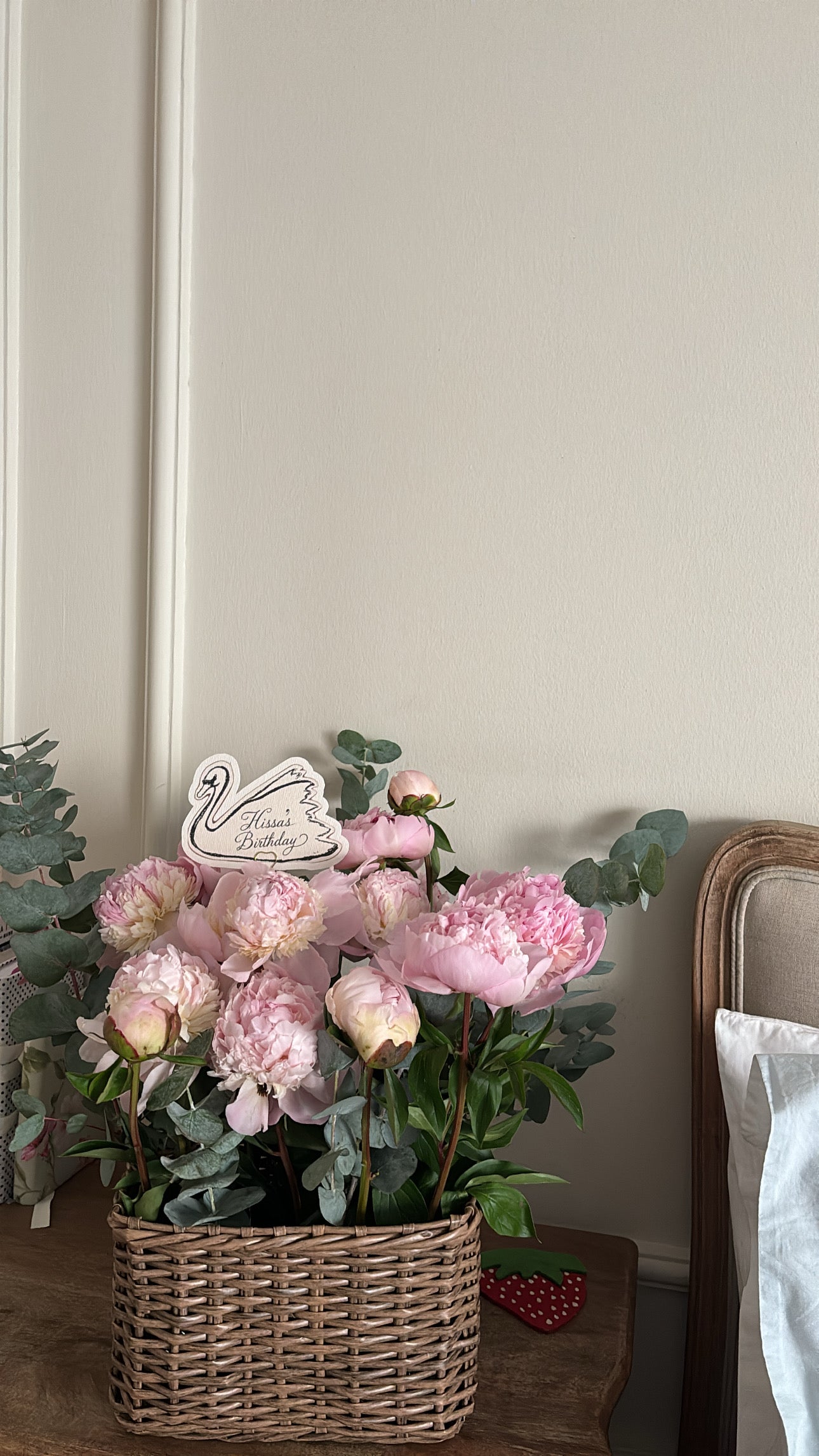 Custom Swan Cutout
